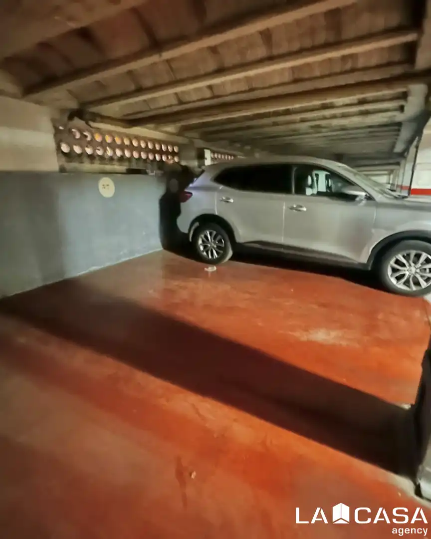 Parking de Piso en venta en Sevilla con Balcón