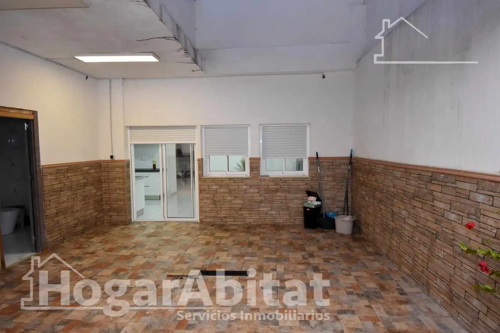 Houses for sale in Alzira  with Air Conditioner and Terrace