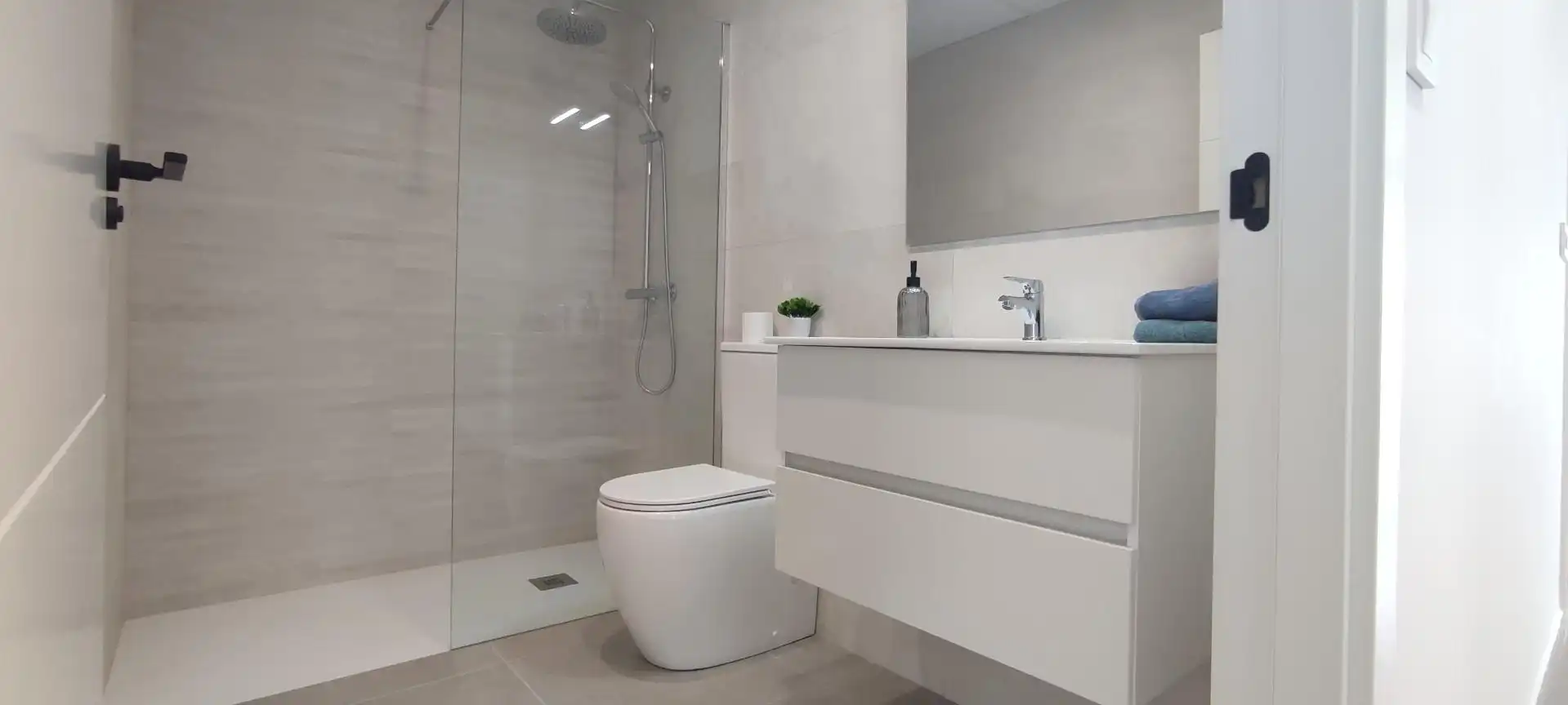 Bathroom of Houses for sale in Torre-Pacheco