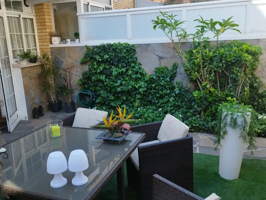 Casa aparellada amb jardí en venda a Pierineus 24, imagen 42