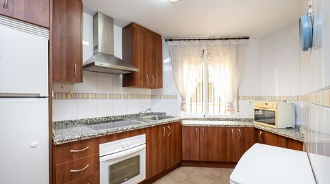 Foto 4 de Apartamento en venta en Calle Maestro Gregorio Salas, 8, Villa de Otura, Granada
