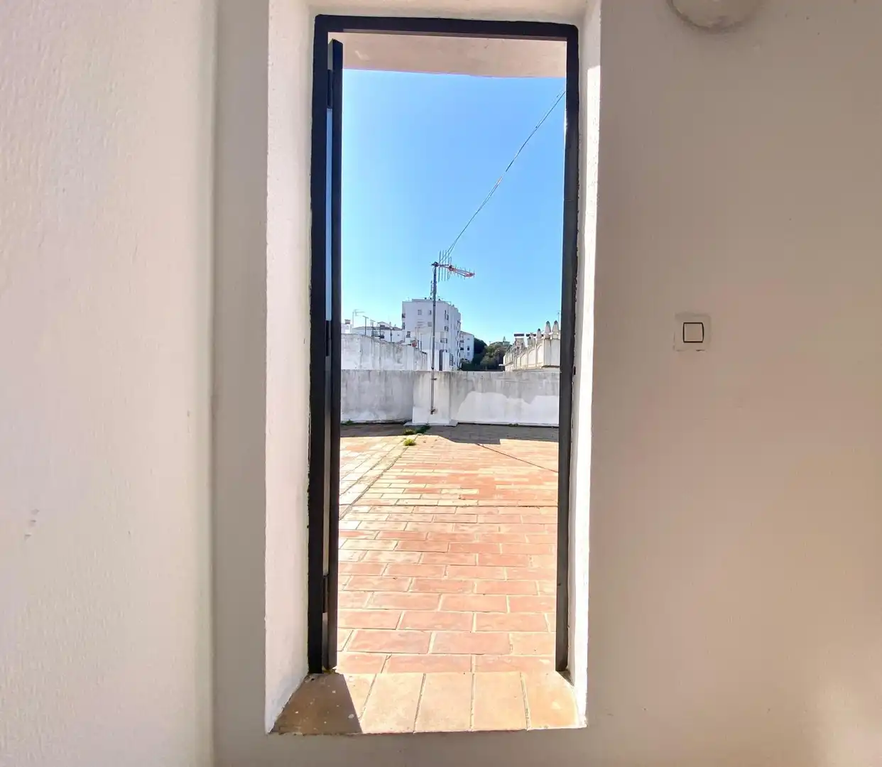 Vista exterior de Piso en venta en Sanlúcar de Barrameda con Aire acondicionado y Balcón