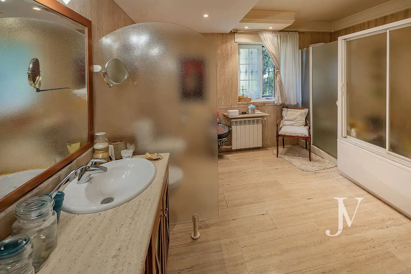 Baño de Casa o chalet en venta en Madrid con Aire acondicionado, Calefacción y Jardín privado