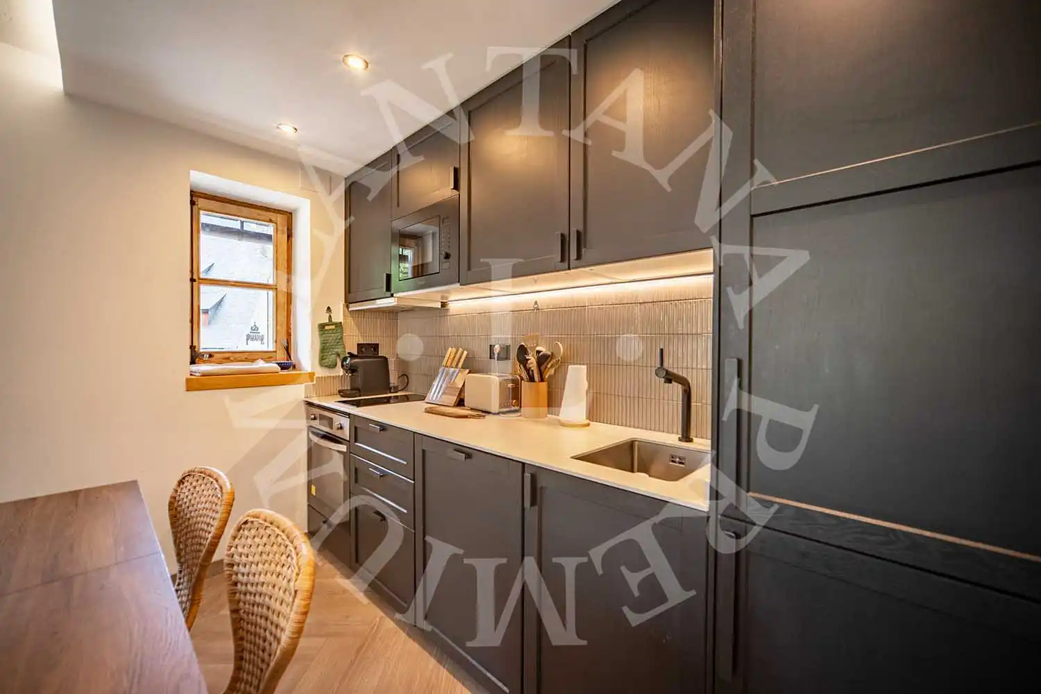 Kitchen of Flat for sale in Naut Aran  with Heating, Parquet flooring and Furnished