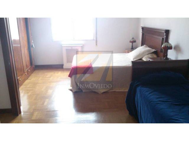 Piso en Venta en Salesas - Foncalada - Campoamor