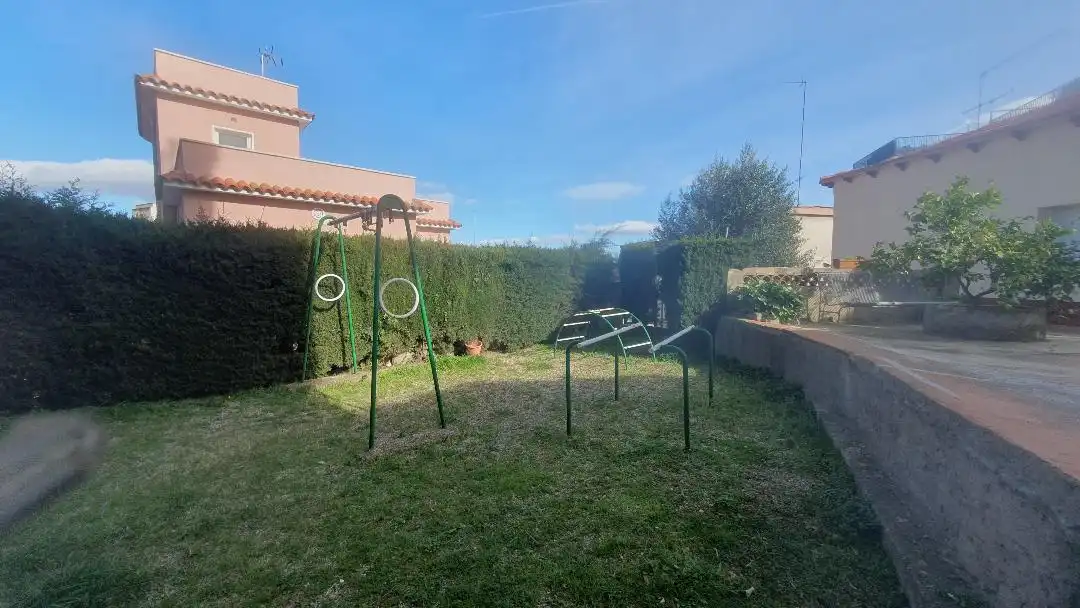 Jardín de Piso en venta en Barcelona con Jardín privado, Parquet y Piscina