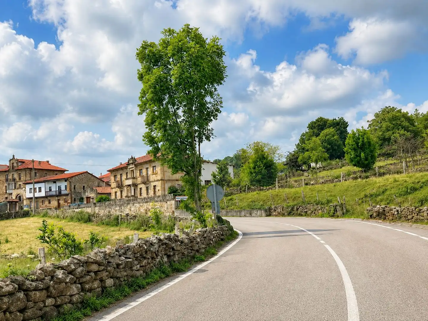 Vista exterior de Casa o chalet en venta en Arenas de Iguña con Calefacción, Terraza y Piscina