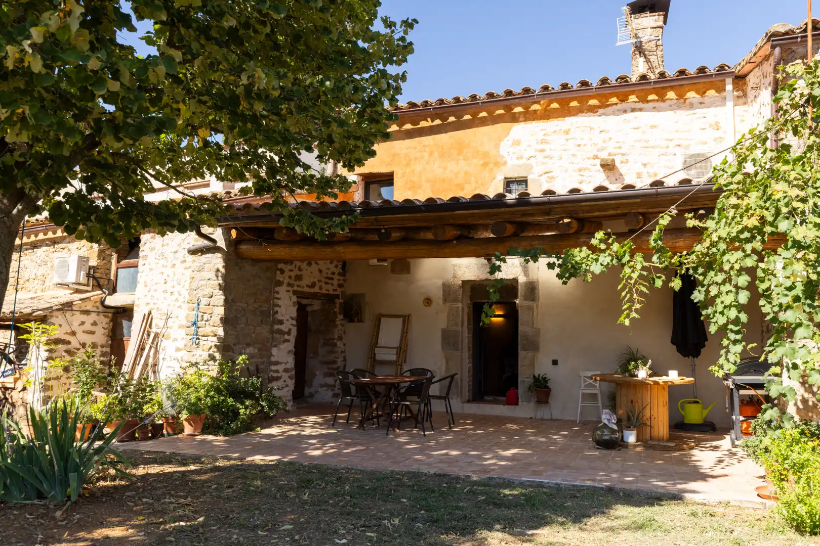 Außenansicht von Country house zum Verkauf in Sant Martí de Llémena mit Klimaanlage, Heizung und Privatgarten