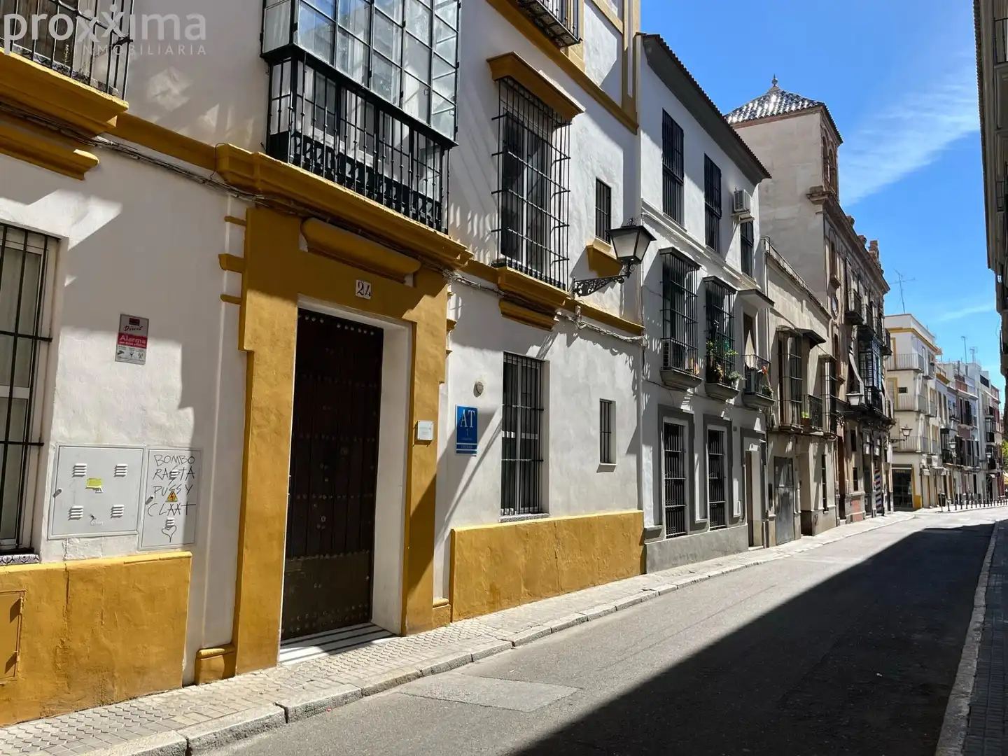 Vista exterior de Casa o xalet en venda en Sevilla amb Terrassa