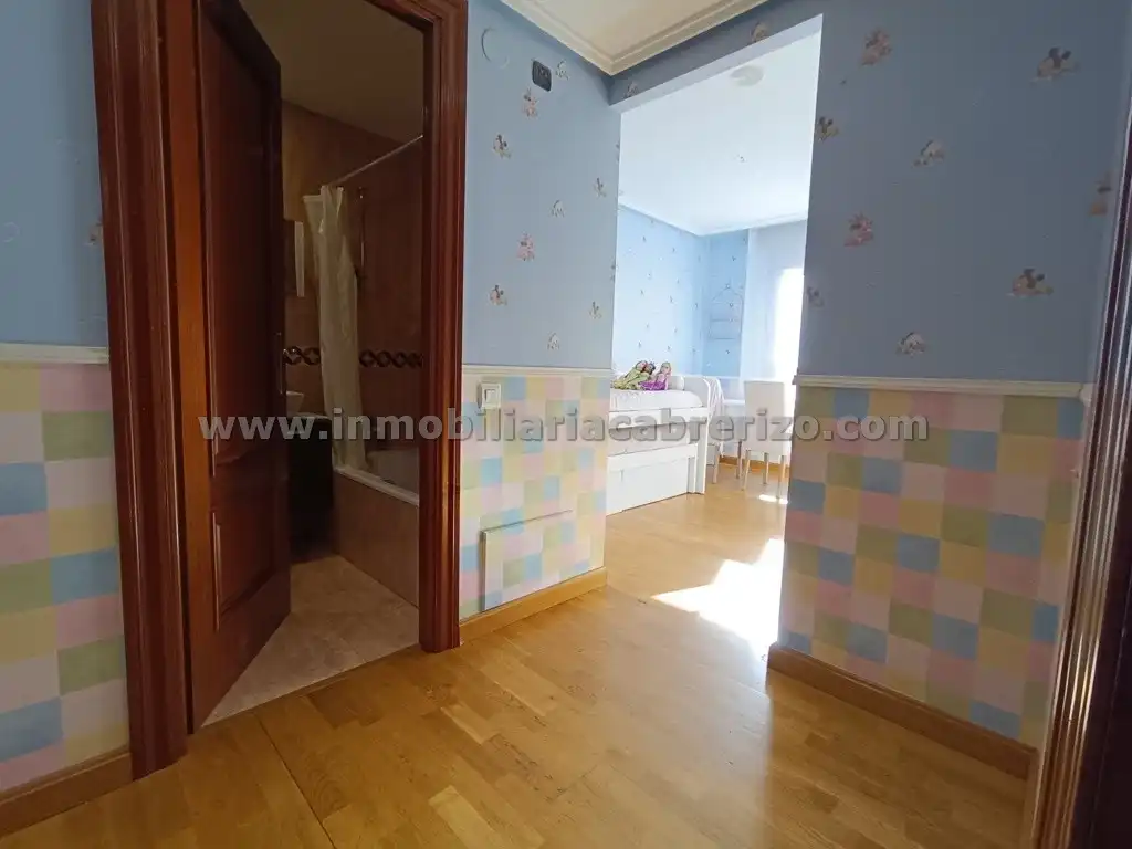 Flat for sale in Calle Rodrigo de Arriaga Mendo, Residencia