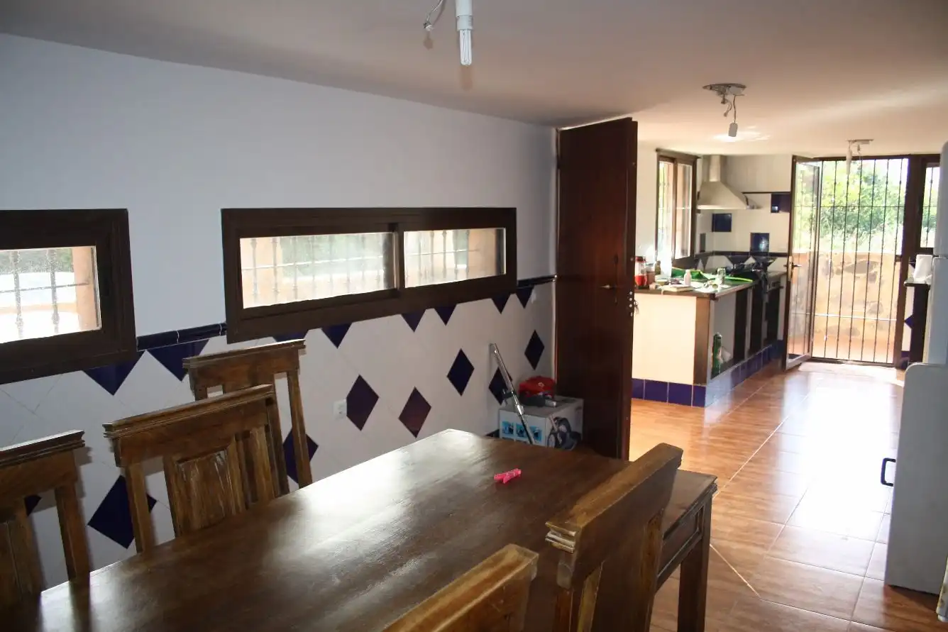 Cocina de Casa o chalet en venta en Los Barrios con Calefacción, Jardín privado y Trastero