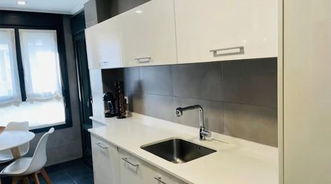 Foto 2 de Piso en venta en Juan Bautista Uriarte Kalea, 51, Galdakao, Bizkaia