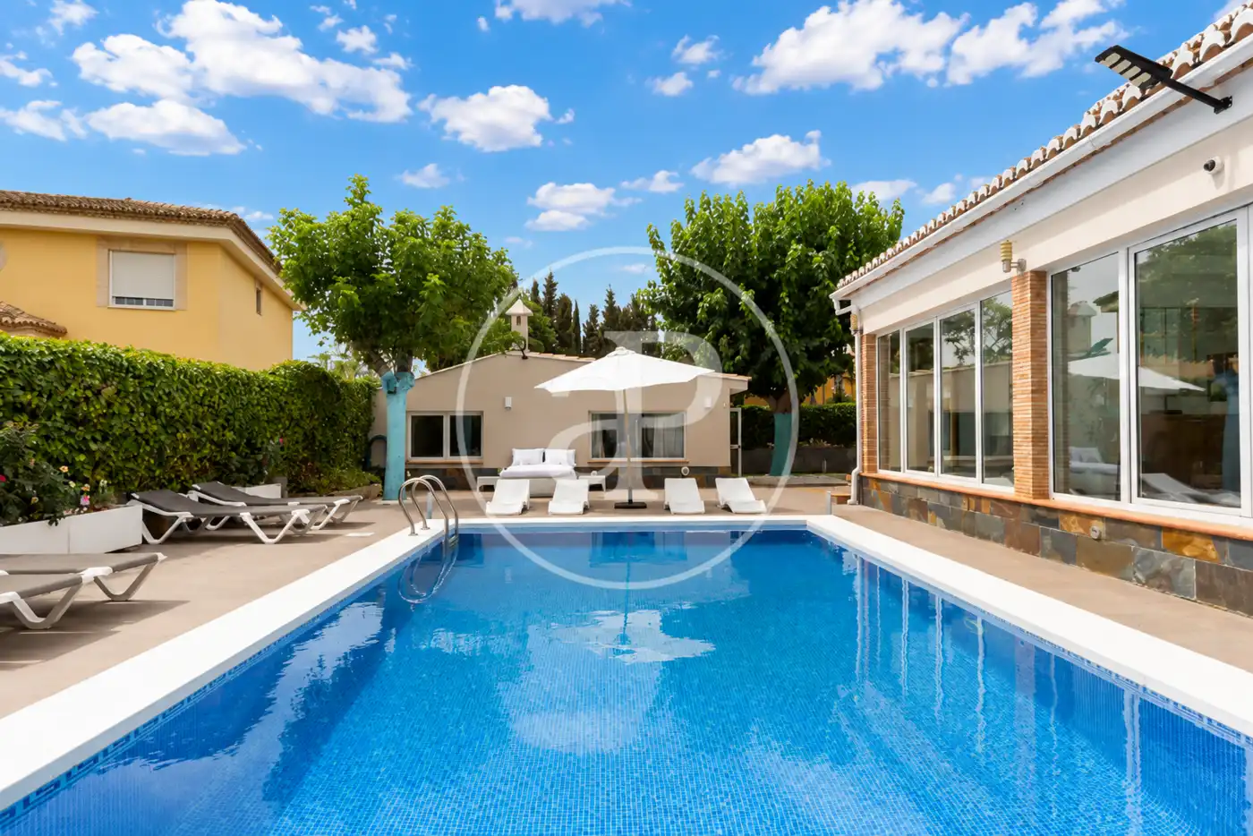 Piscina de Casa o chalet de alquiler en Bétera con Aire acondicionado, Calefacción y Jardín privado