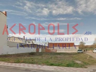 Terreno residencial en venta en Calle Jorge Manrique
