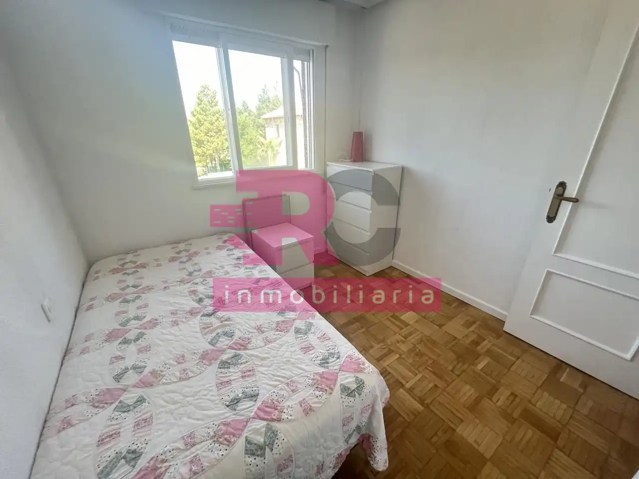 Habitación de Piso de alquiler en Salamanca con Calefacción, Parquet y Amueblado