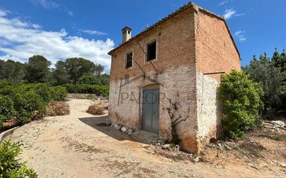 Finca rústica en venda en Carcaixent amb Jardí privat