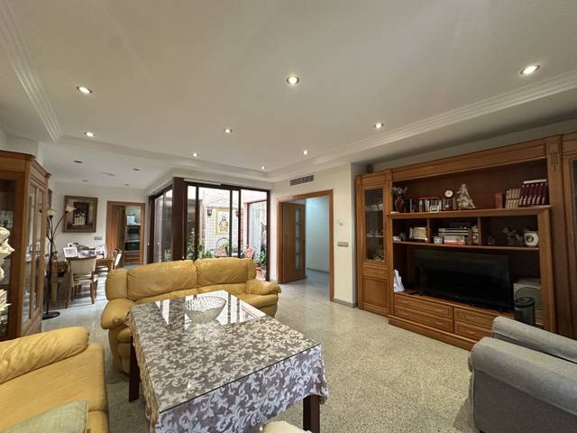 Casa-chalet en Venta en Cañero