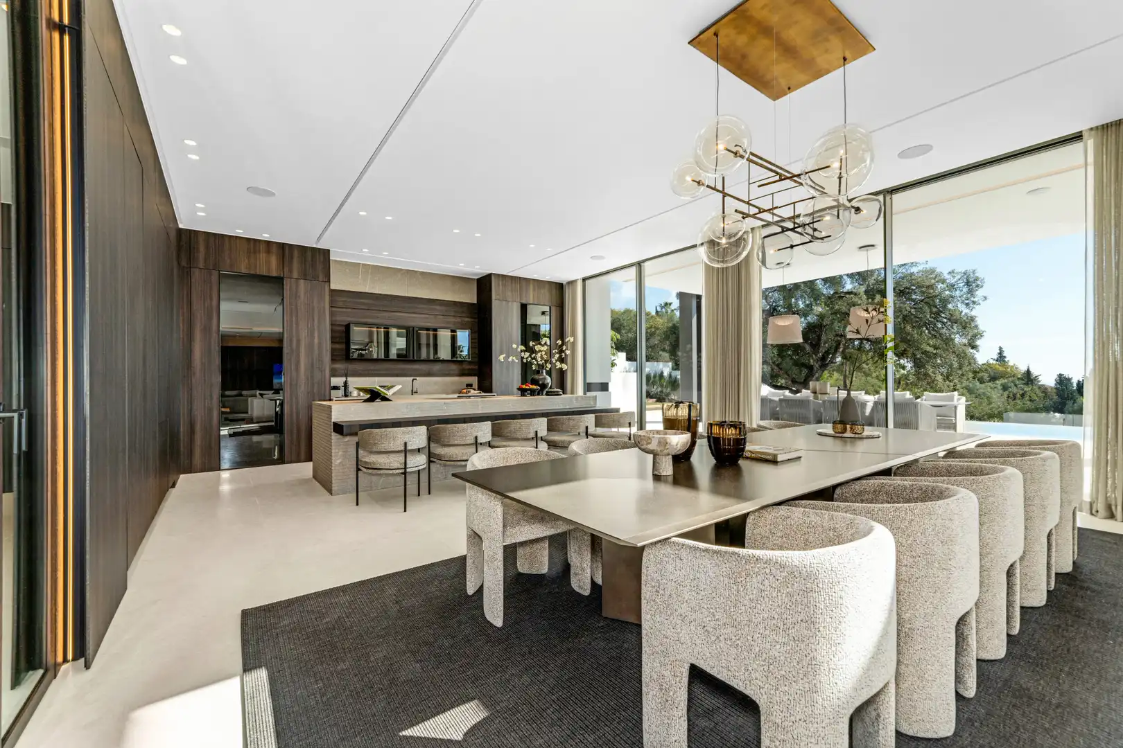 Comedor de Casa o chalet en venta en Marbella con Aire acondicionado, Jardín privado y Terraza