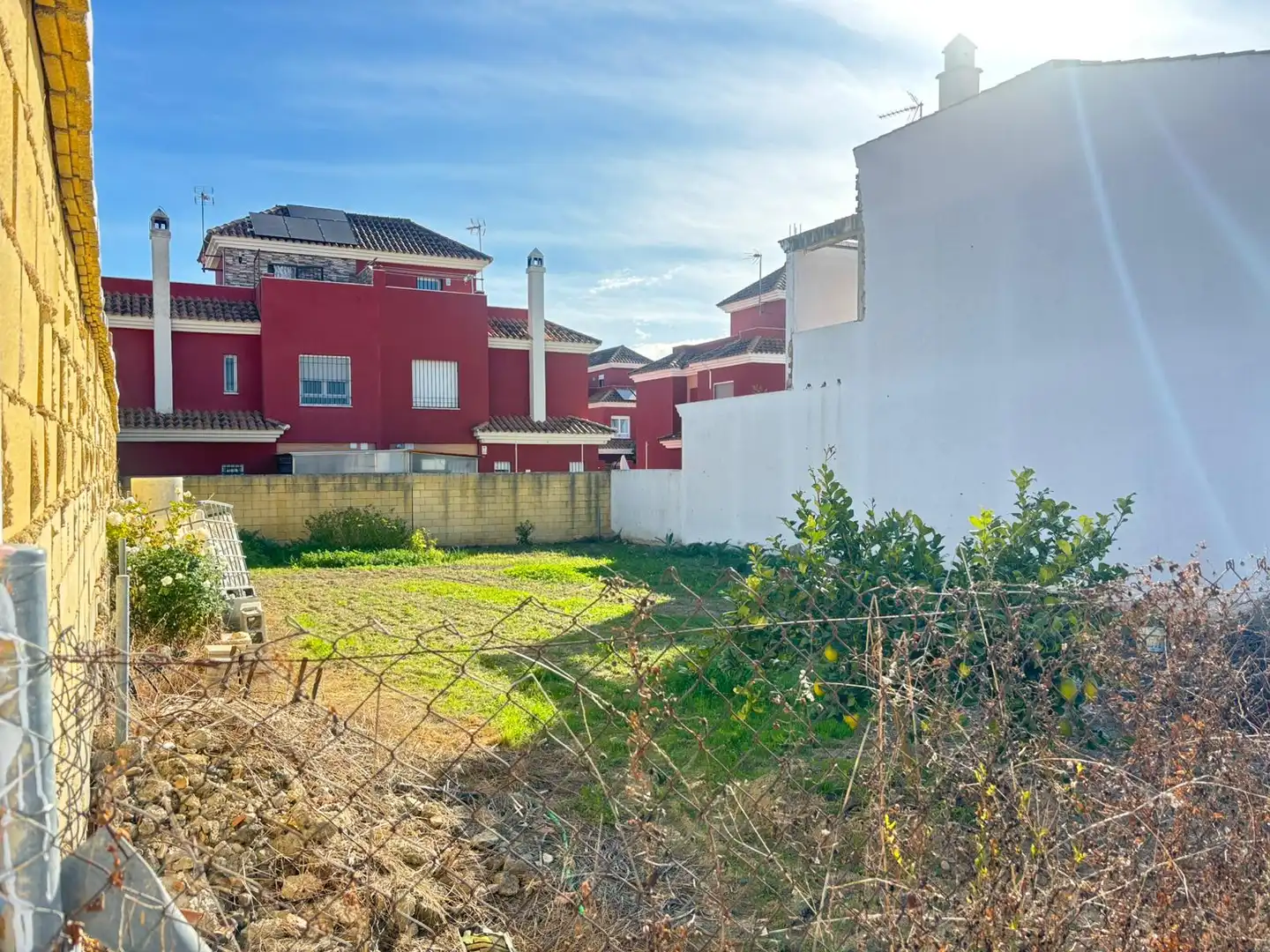 Residential land for sale in Calle el Monte