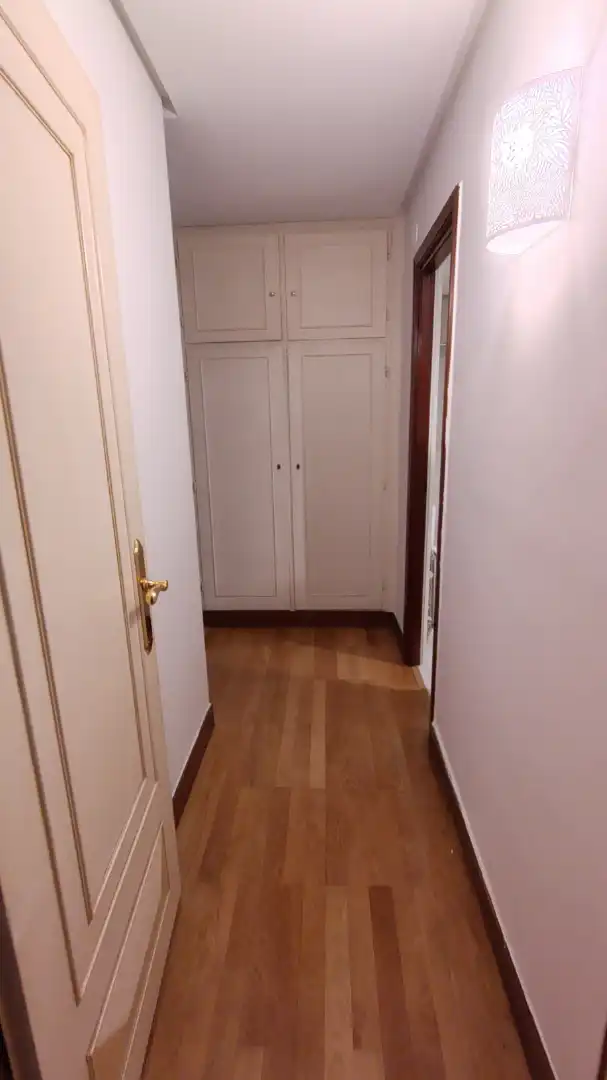 Piso de alquiler en Área Romántica