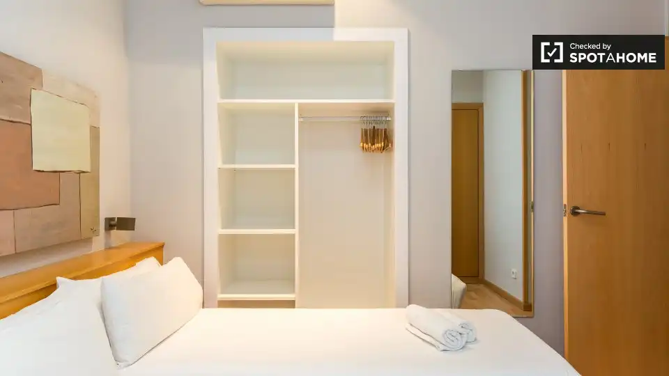 Schlafzimmer von Wohnung zur Miete in Sarrià - Sant Gervasi