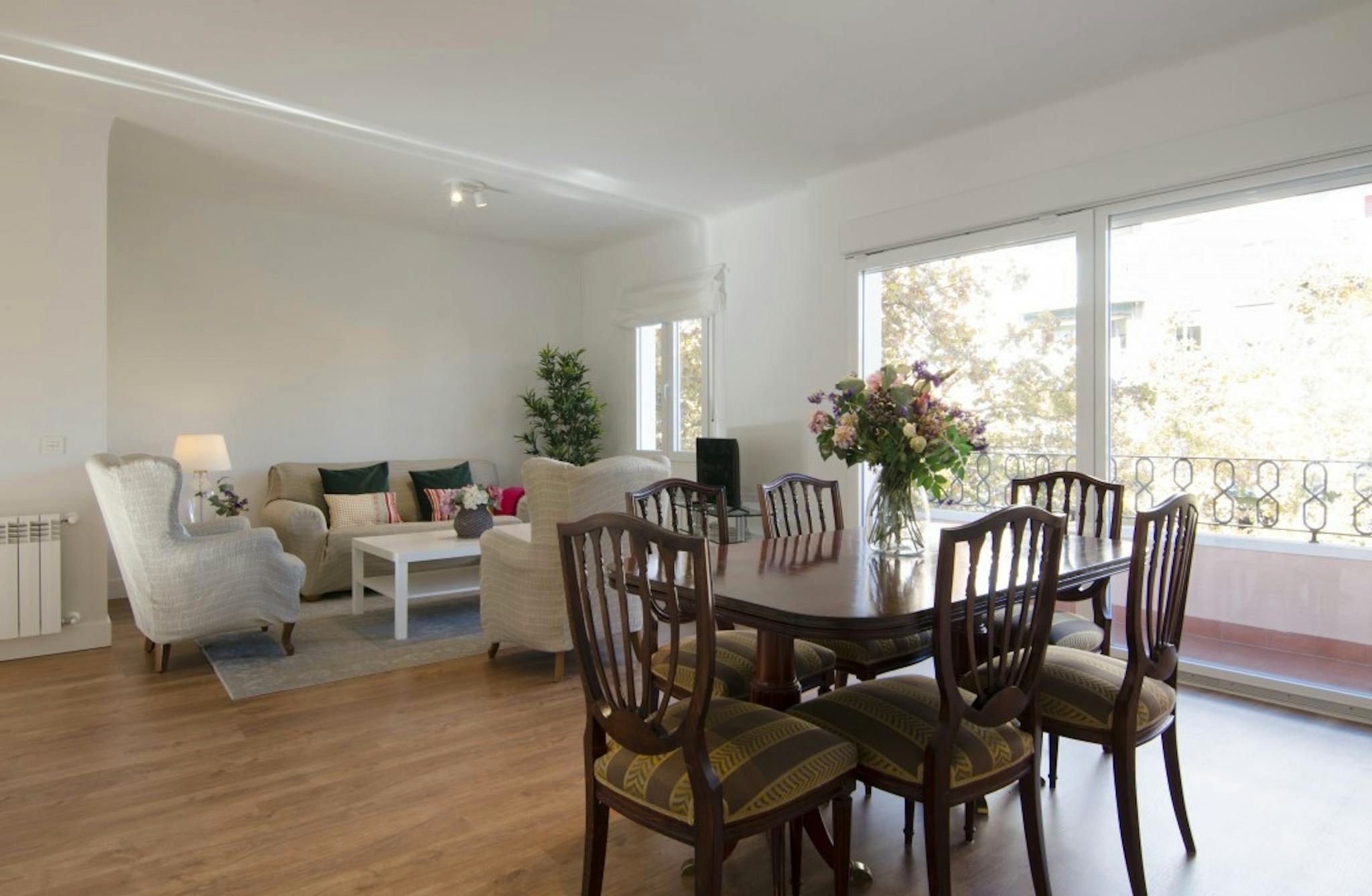 Dining room of Flat to rent in  Madrid Capital  with Air Conditioner, Heating and Washing machine