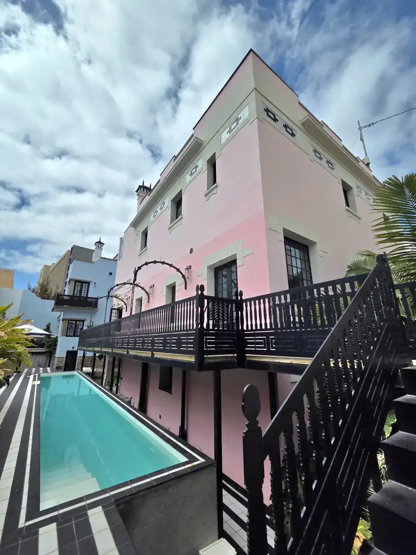 Vista exterior de Casa o chalet en venta en Las Palmas de Gran Canaria con Jardín privado, Terraza y Trastero