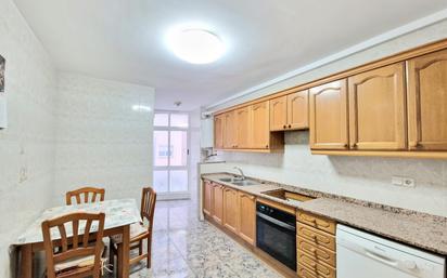 Kitchen of Flat for sale in El Vendrell