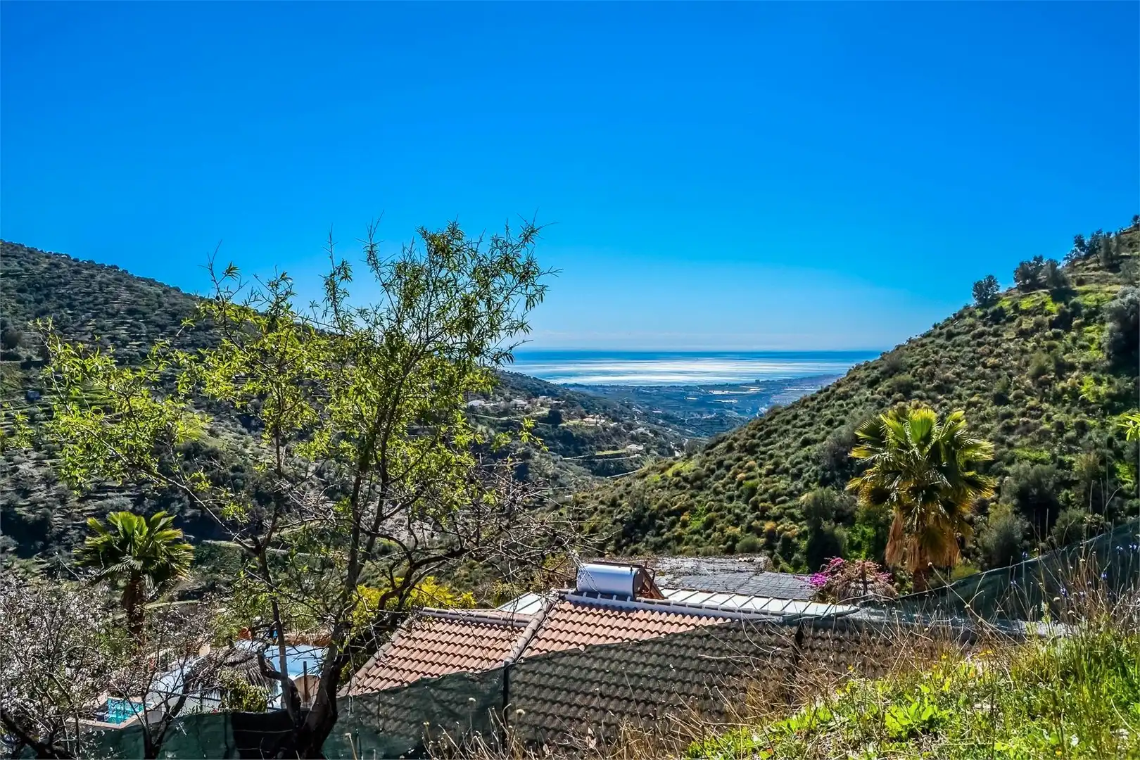 Vista exterior de Finca rústica en venda en Arenas amb Aire condicionat, Jardí privat i Terrassa