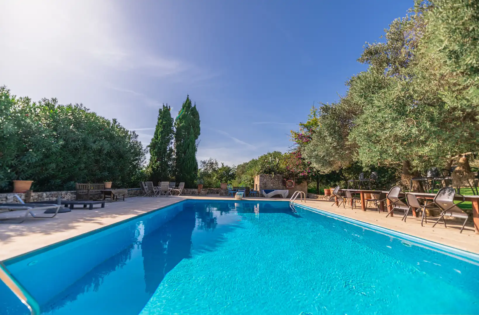 Schwimmbecken von Country house zum Verkauf in Pollença