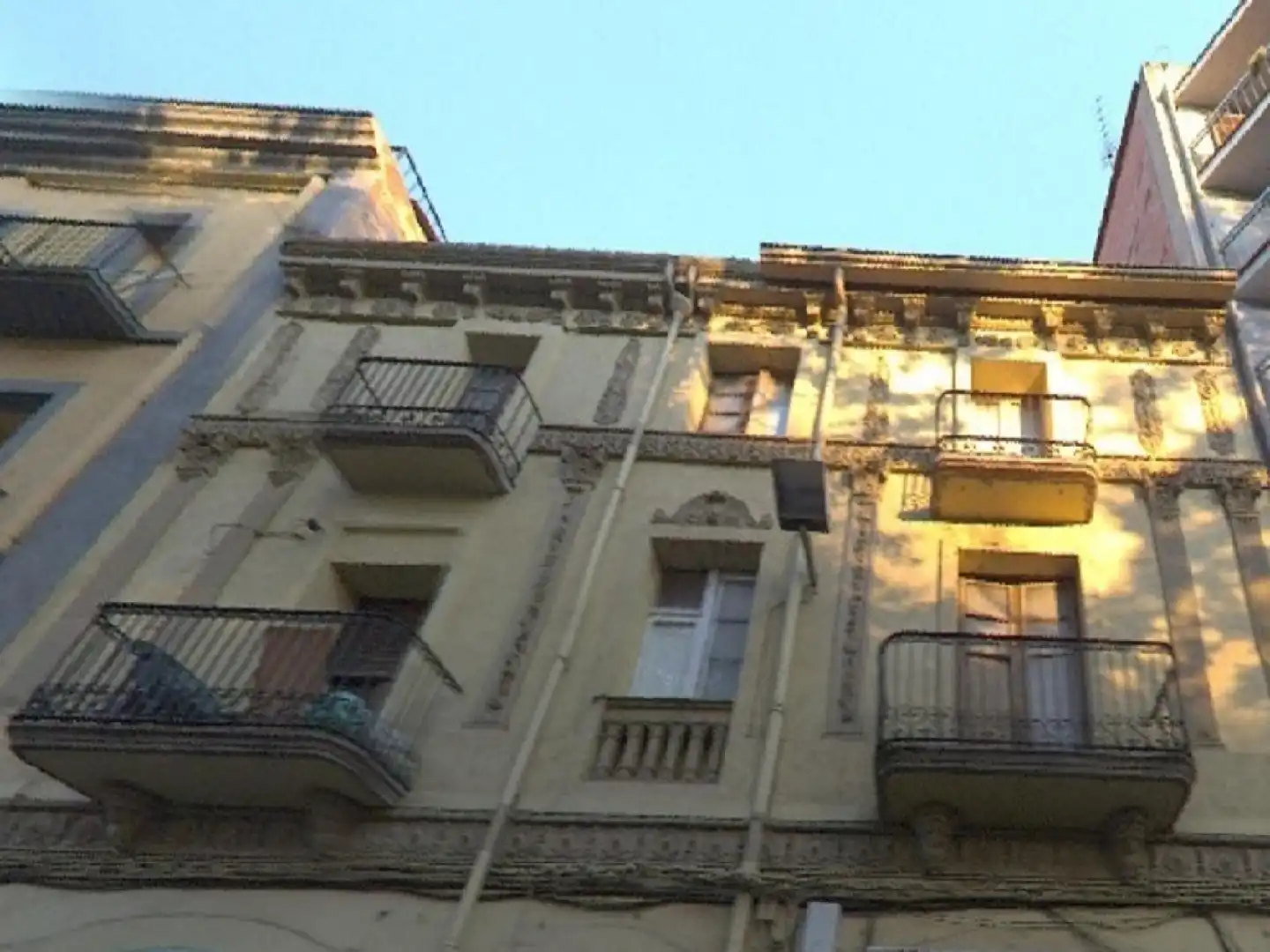 Vista exterior de Piso en venta en Girona