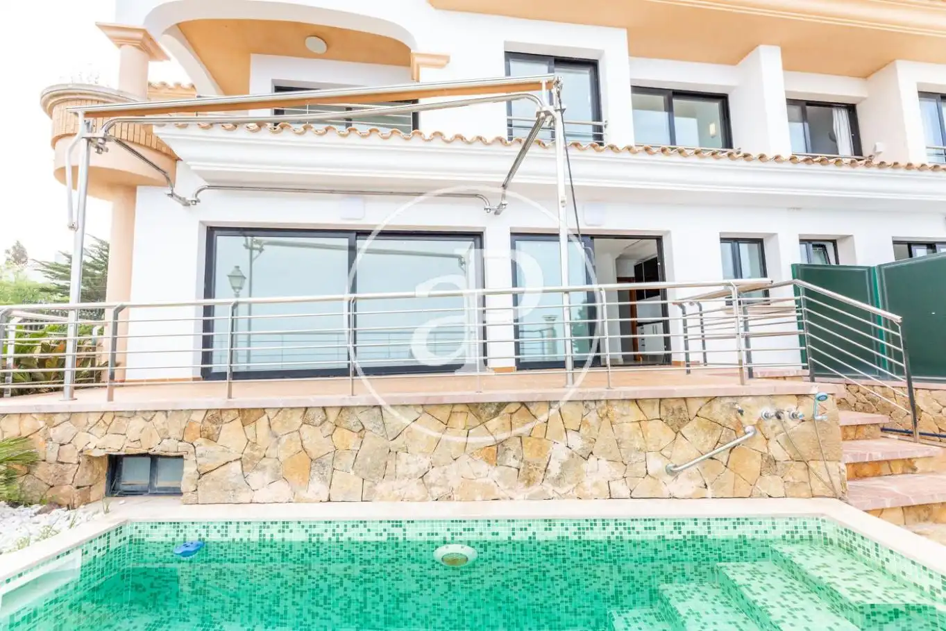 Schwimmbecken von Einfamilien-Reihenhaus zur Miete in Llucmajor mit Klimaanlage, Heizung und Privatgarten