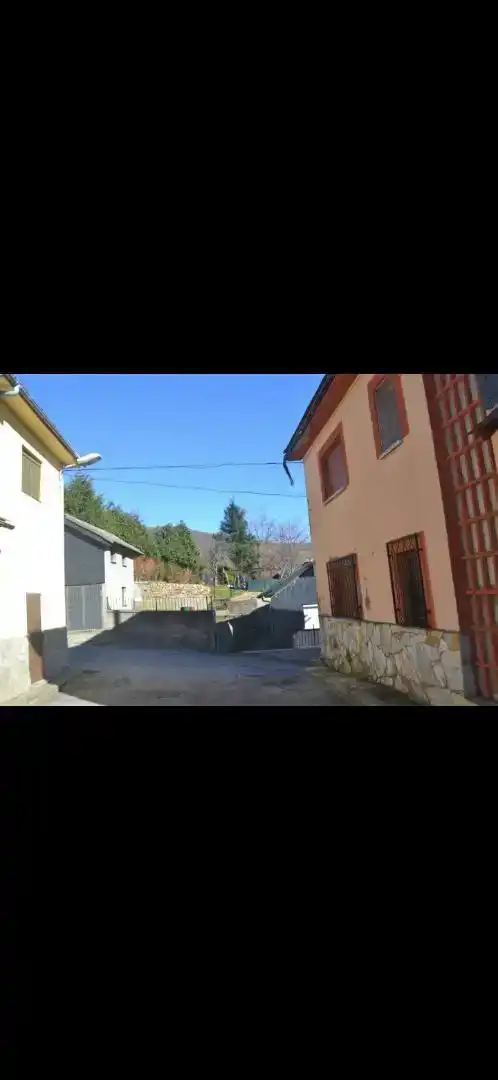 Vista exterior de Casa o chalet en venta en Villablino con Jardín privado, Trastero y Amueblado
