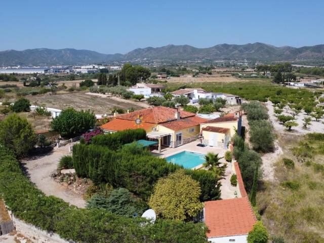 Casa-chalet en Venta en L'Olleria