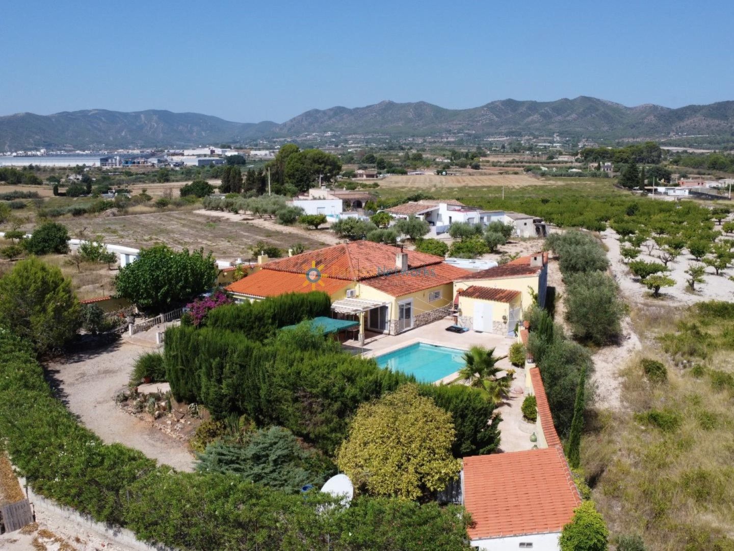 Vista exterior de Casa o xalet en venda en L'Olleria amb Aire condicionat, Jardí privat i Terrassa