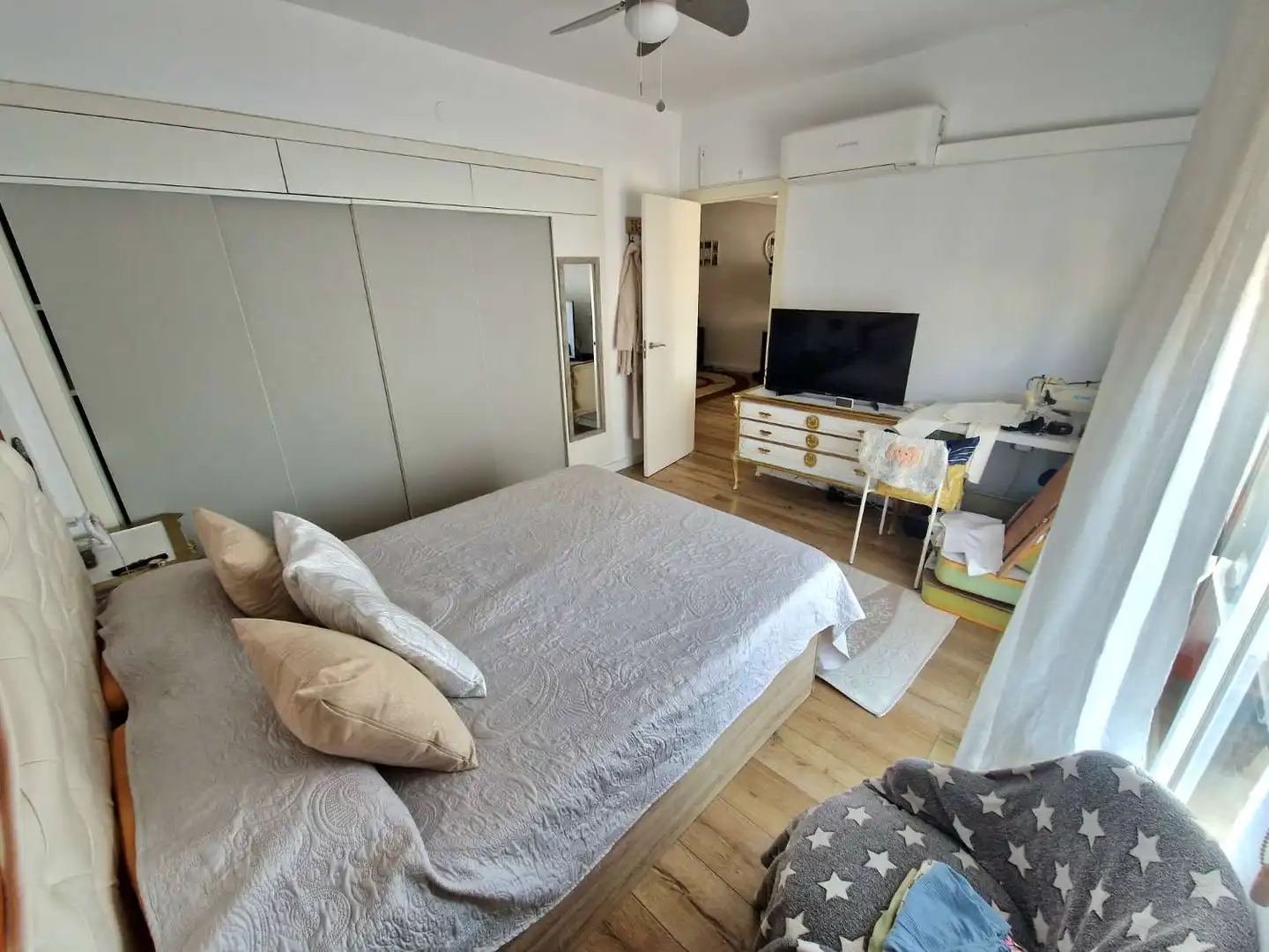 Schlafzimmer von Wohnungen zum Verkauf in Sant Antoni de Portmany mit Klimaanlage, Heizung und Terrasse