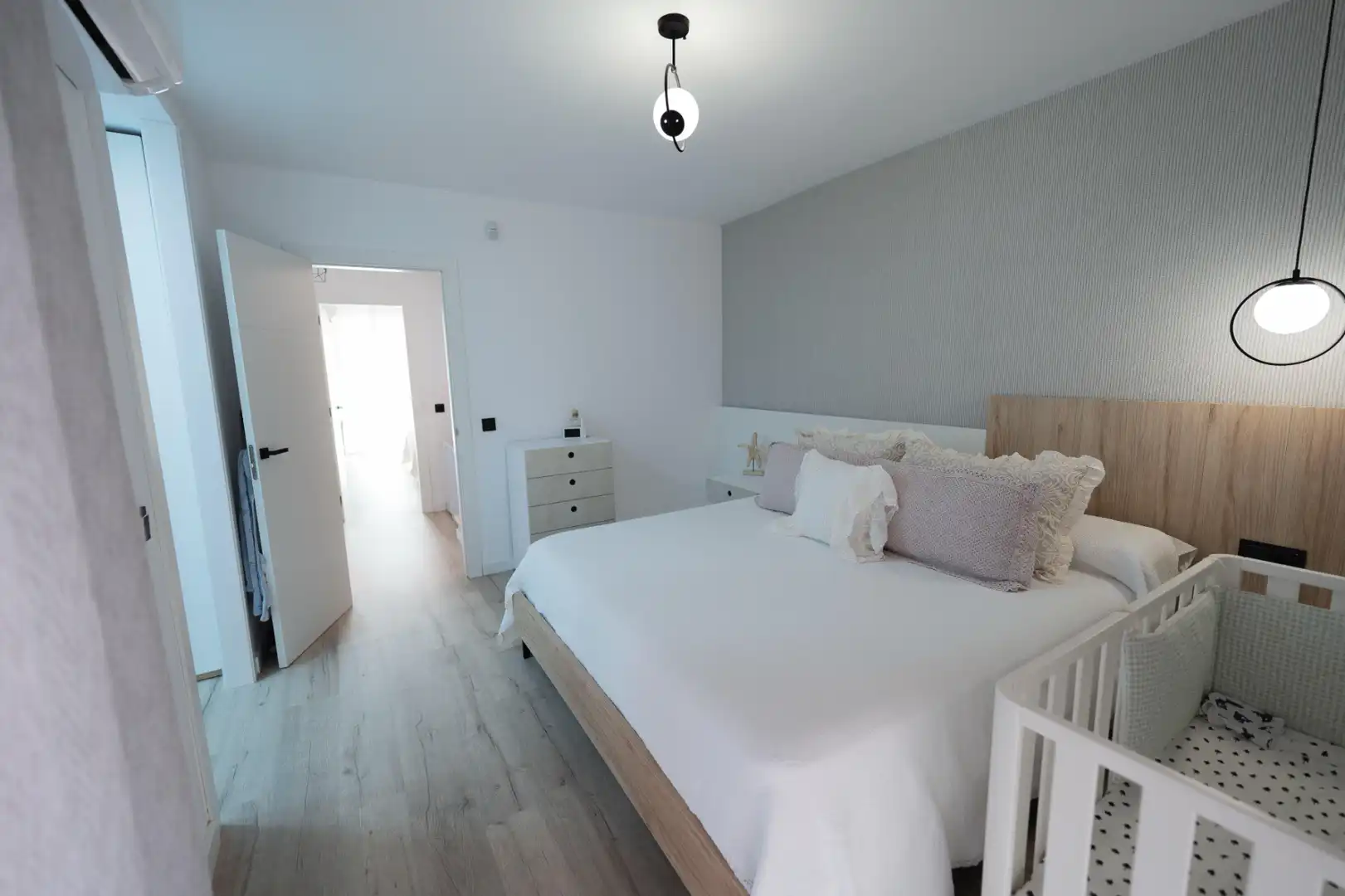 Bedroom of Detached homes for sale in Torrefarrera  with Air Conditioner, Heating and Private garden