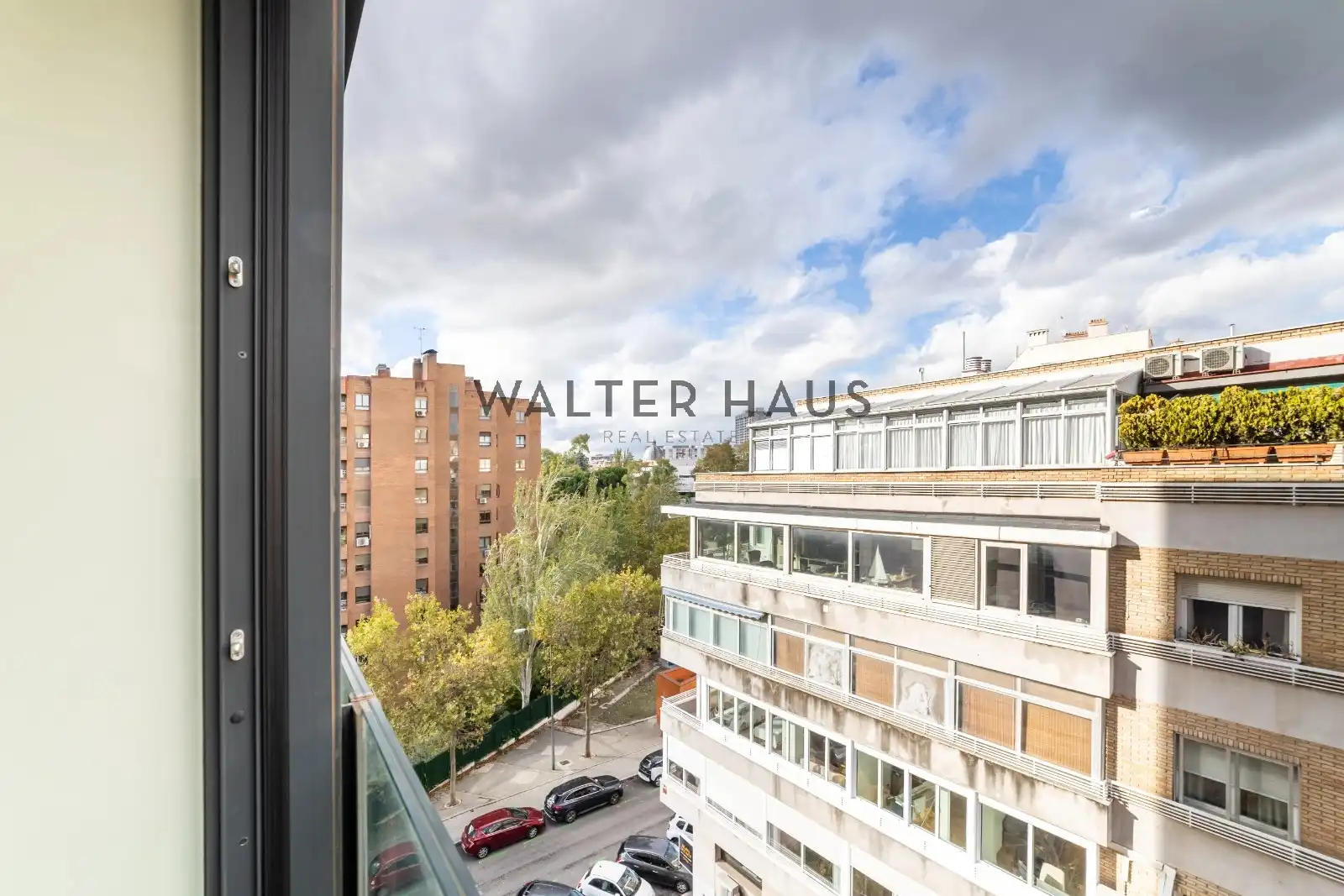 Vista exterior de Piso de alquiler en Madrid con Aire acondicionado, Calefacción y Horno