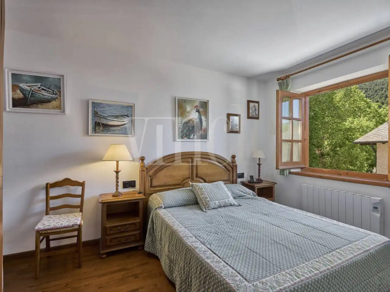 Habitación de Casa adosada en venta en Urús con Parquet y Terraza
