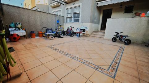 Foto 2 de Casa adosada en venta en Lebrija, Sevilla