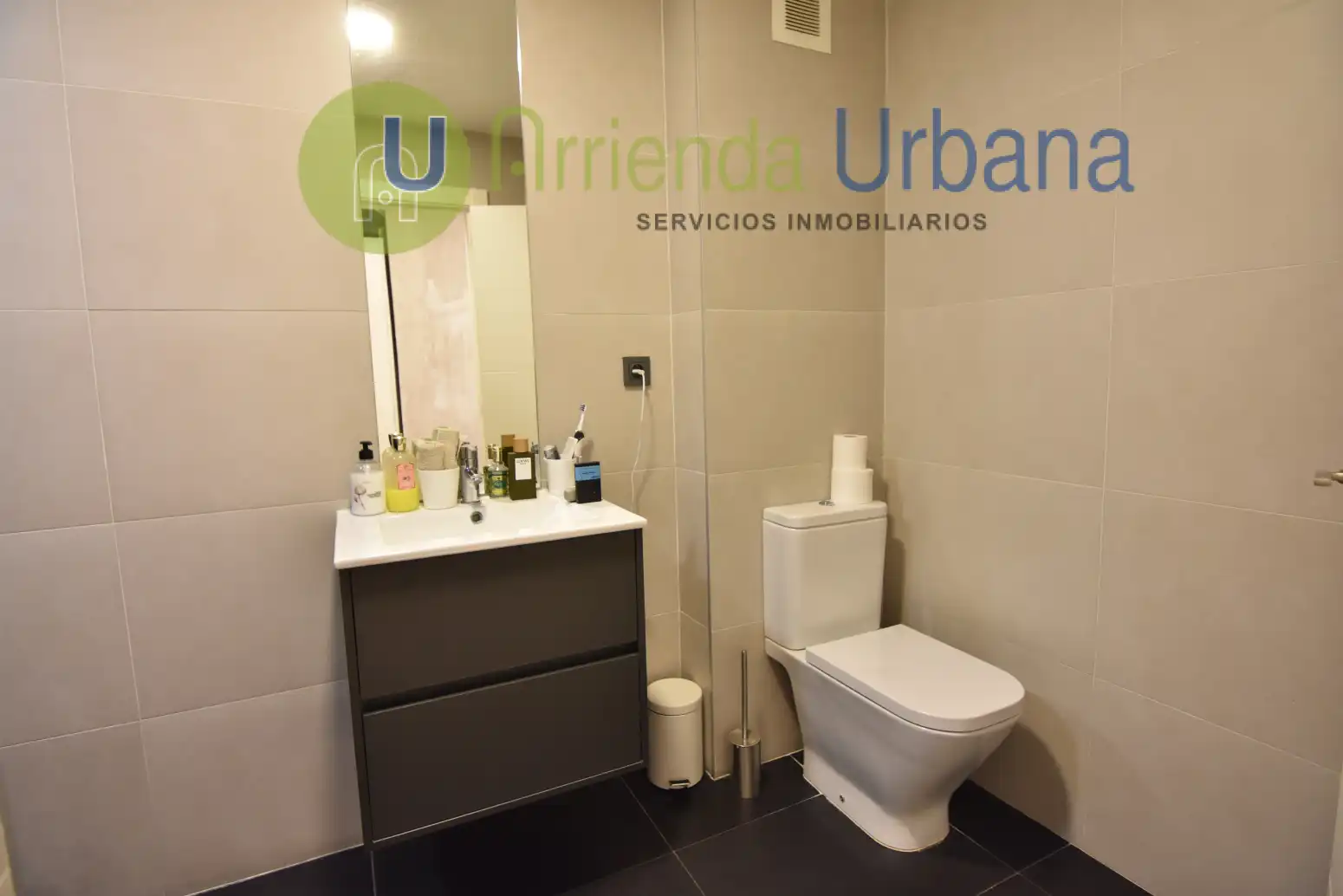 Baño de Ático en venta en Elche / Elx con Terraza y Amueblado