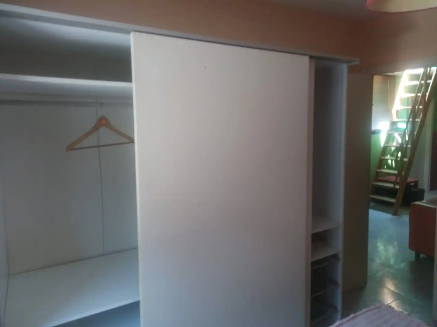 Habitación de Piso en venta en Pilas con Terraza y Amueblado