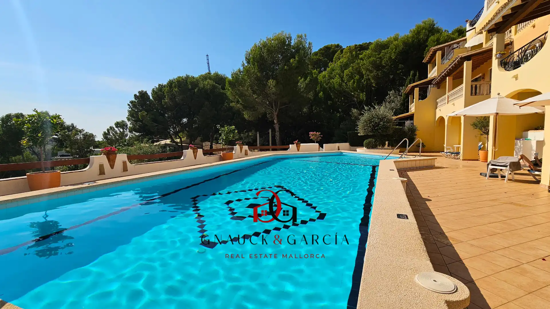 Schwimmbecken von Wohnung zum Verkauf in Calvià mit Klimaanlage, Heizung und Terrasse