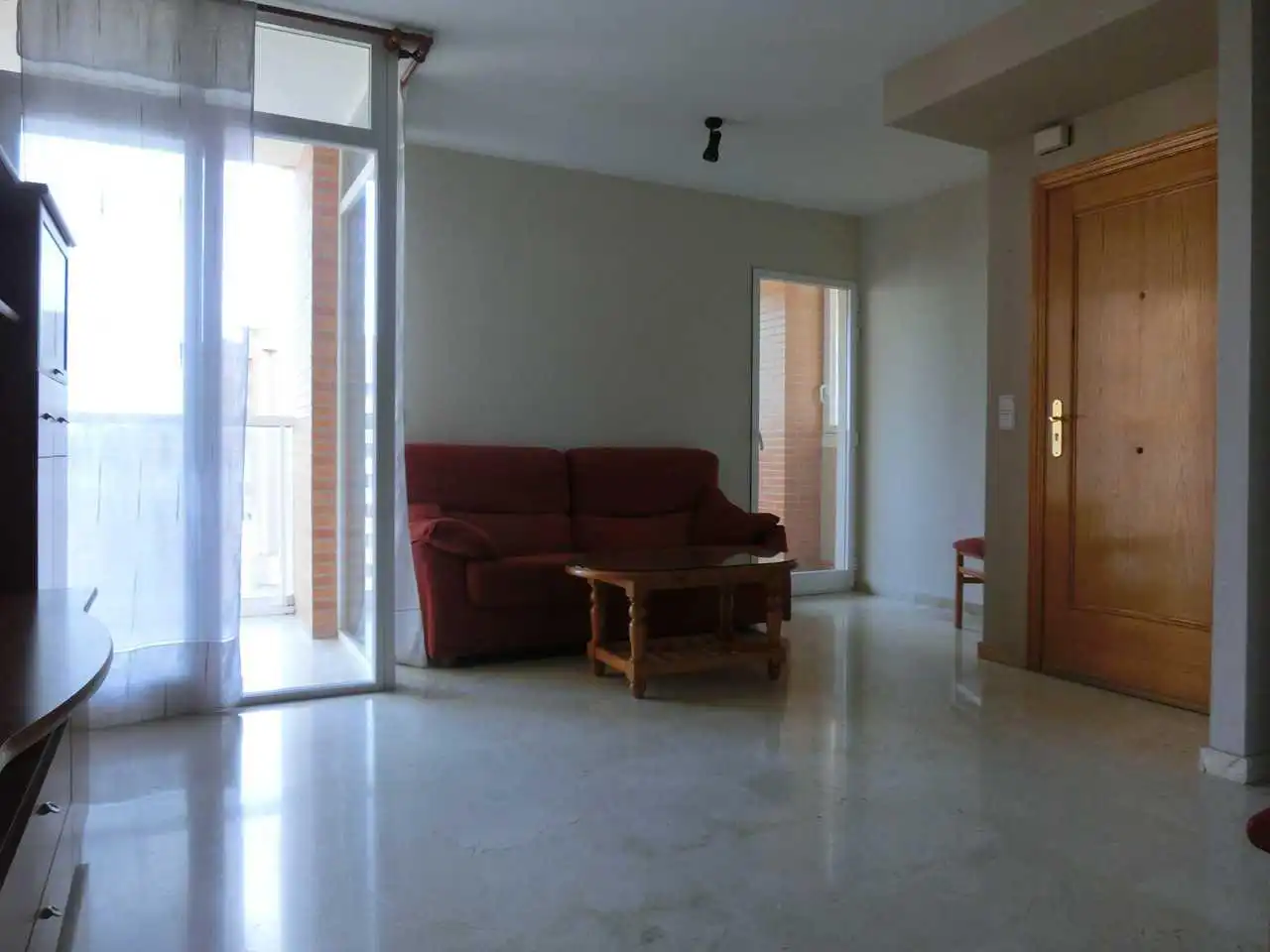Appartement compact avec piscine à vendre à De Bélgica