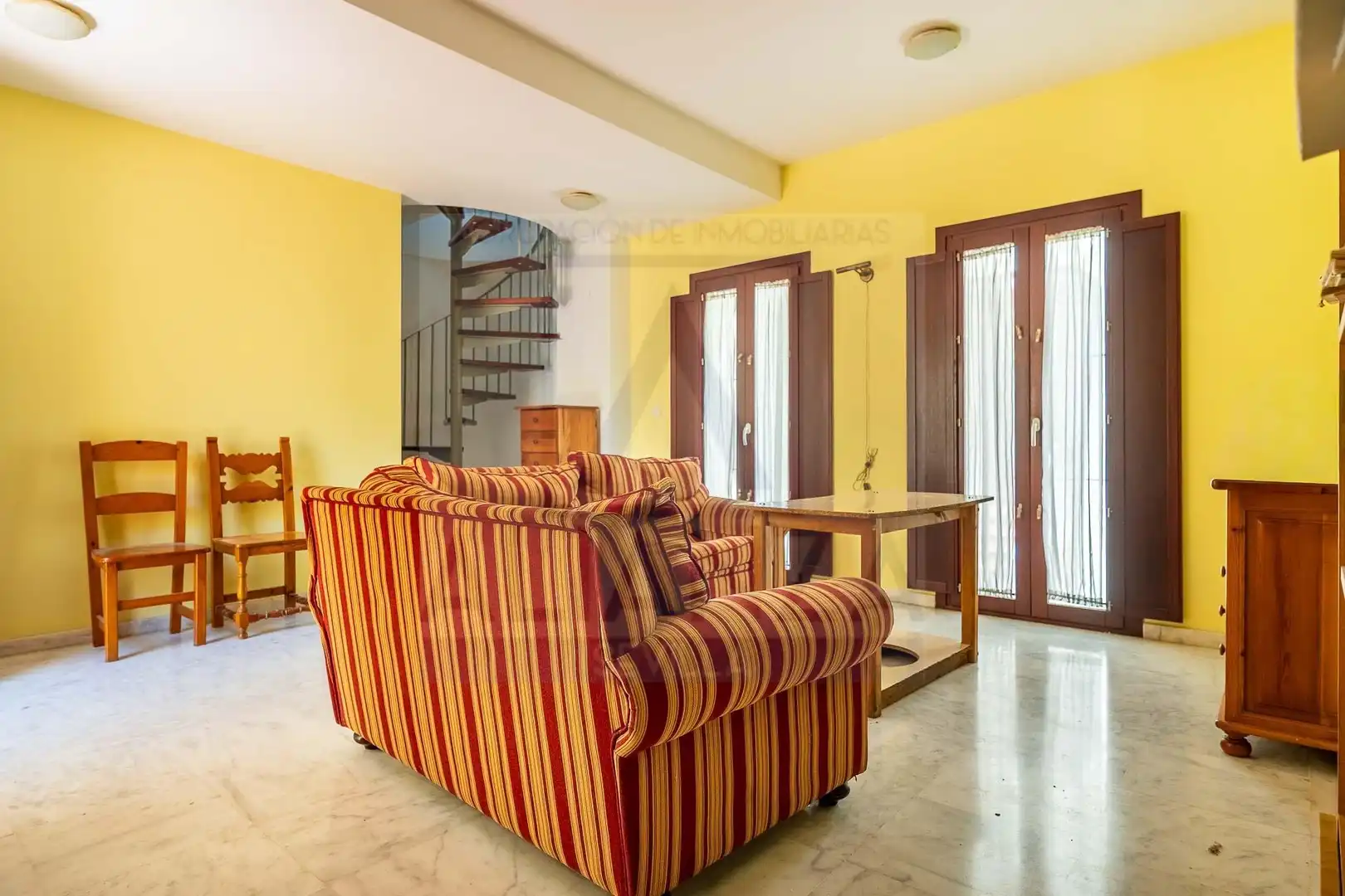 Wohnzimmer von Maisonette zum Verkauf in Gines mit Klimaanlage, Terrasse und Abstellraum
