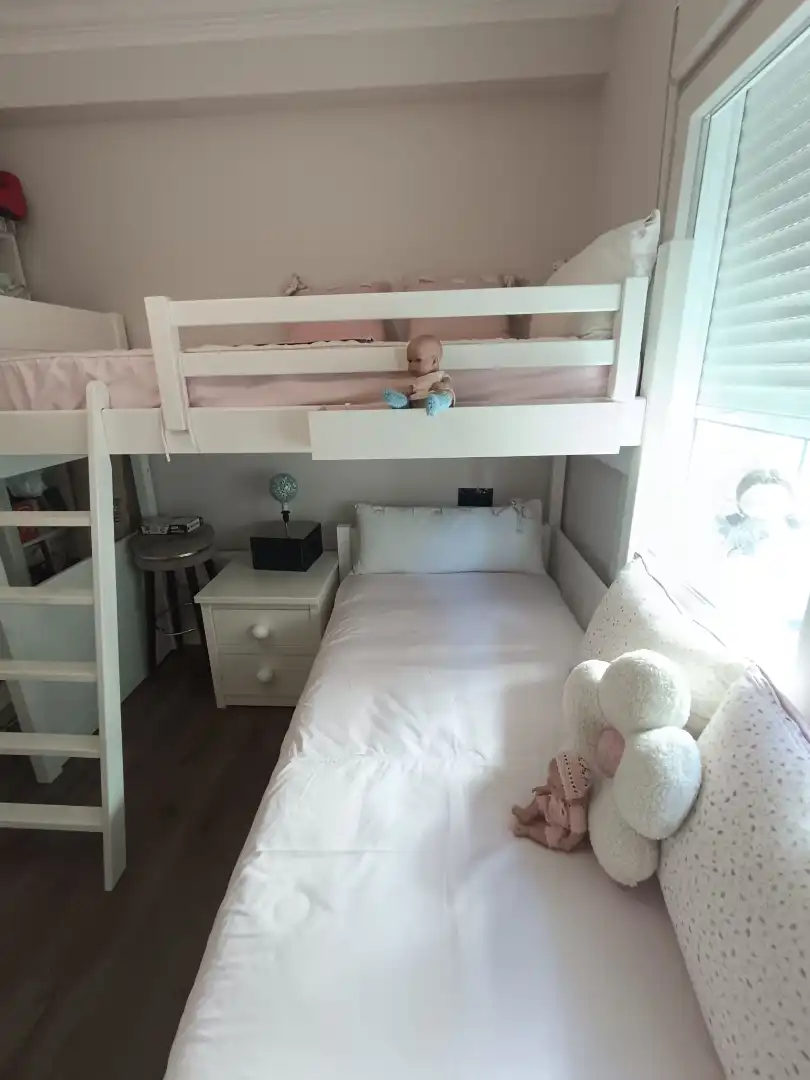 Habitación de Piso en venta en Vigo  con Horno y Lavadora