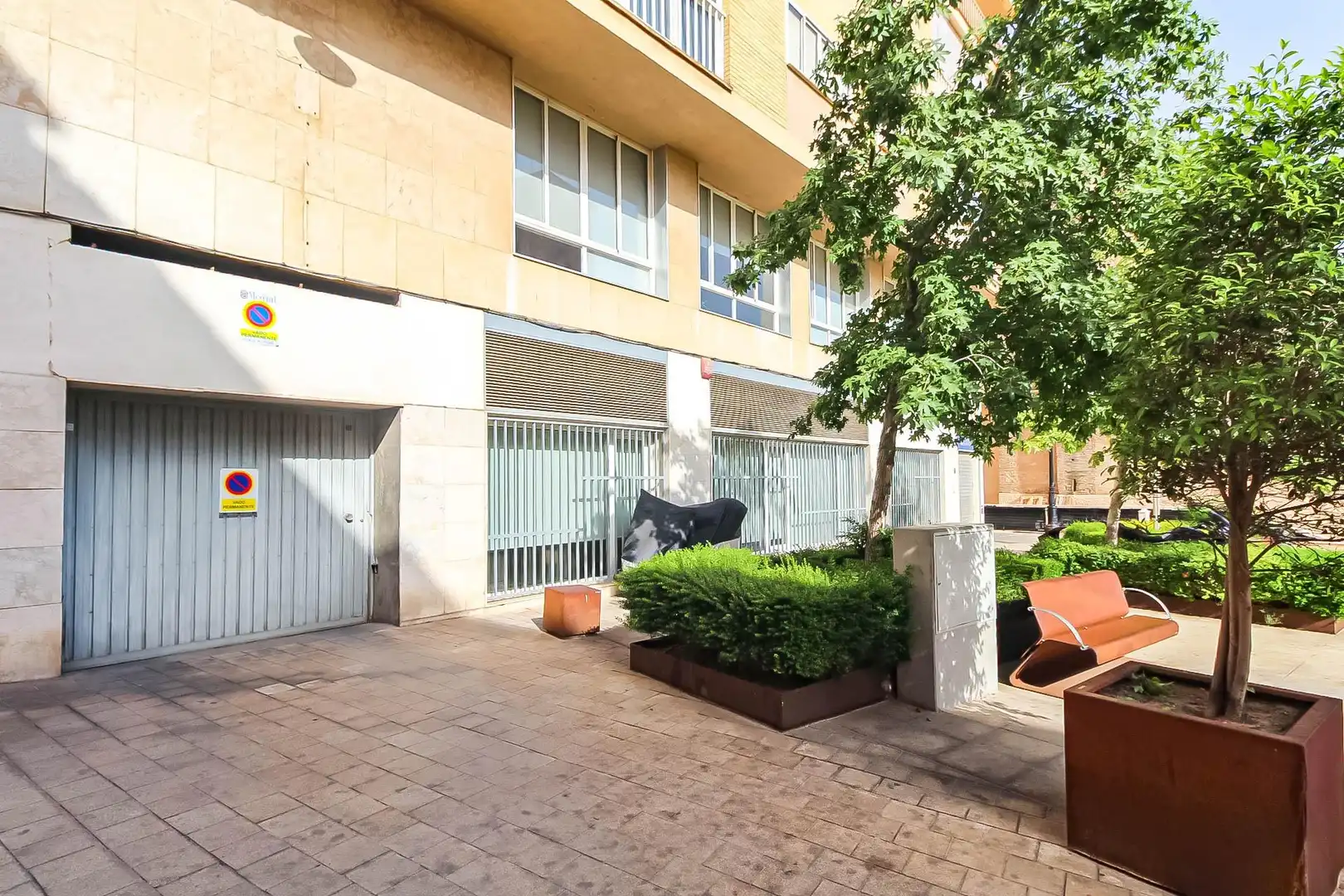 Vista exterior de Pis en venda en Motril amb Balcó