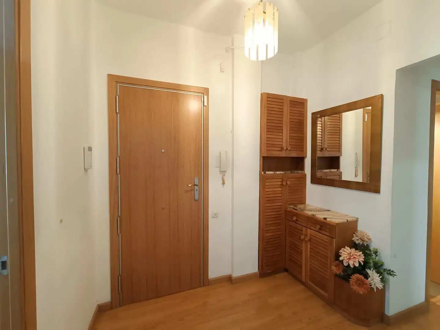 Piso en venta en L'Hospitalet de Llobregat con Amueblado y Balcón