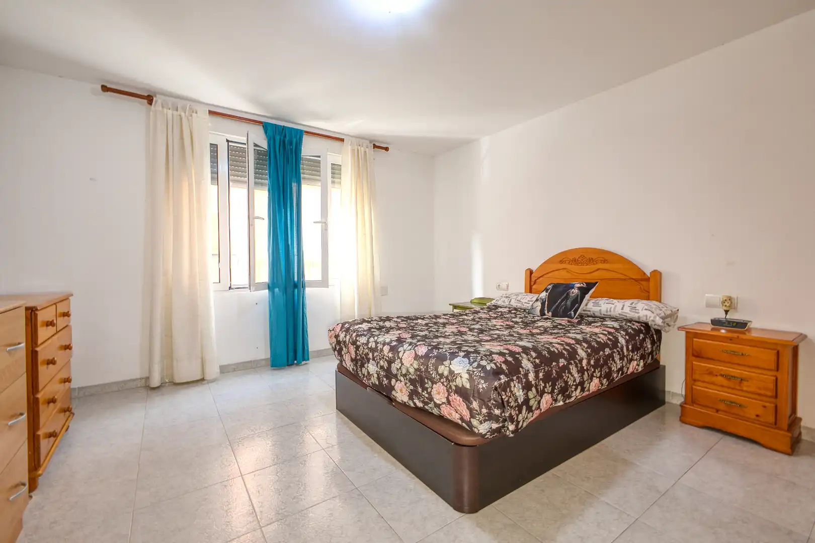 Bedroom of Flat for sale in Jijona / Xixona  with Storage room, Furnished and Oven