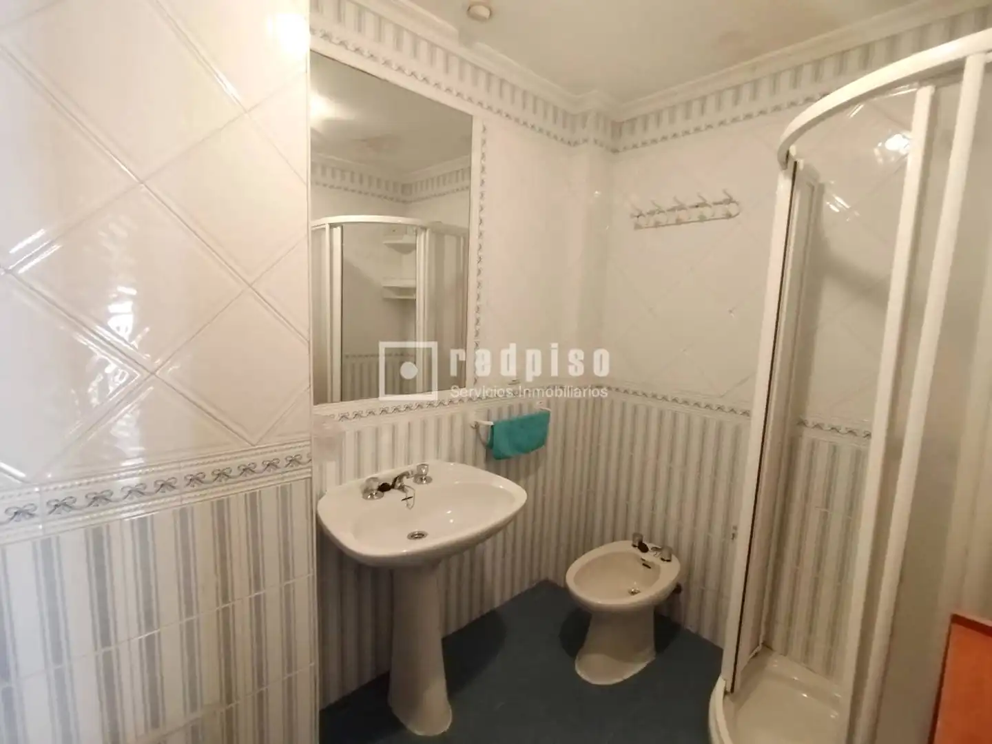 Bathroom of Flat for rent in Sevilla  with Air Conditioner, Terrace and Furnished